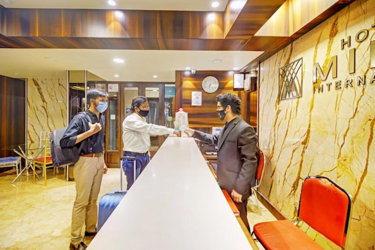 Hotel Mina International Mumbai Exteriör bild