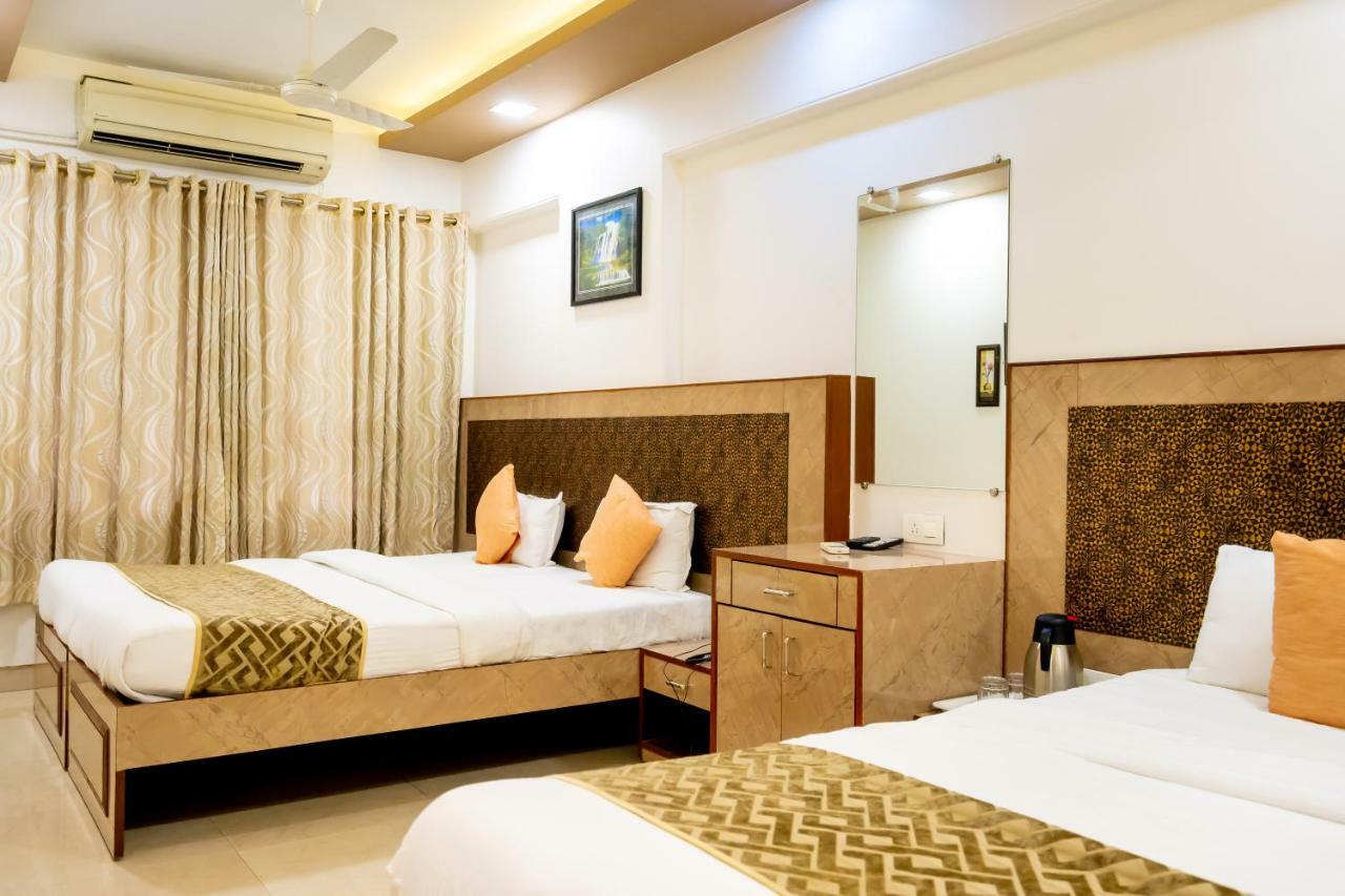 Hotel Mina International Mumbai Exteriör bild