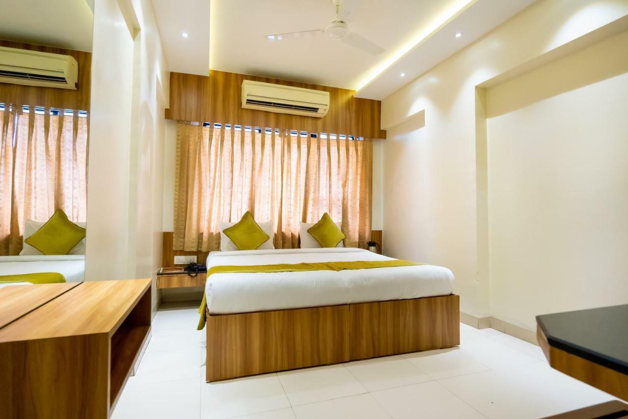 Hotel Mina International Mumbai Exteriör bild
